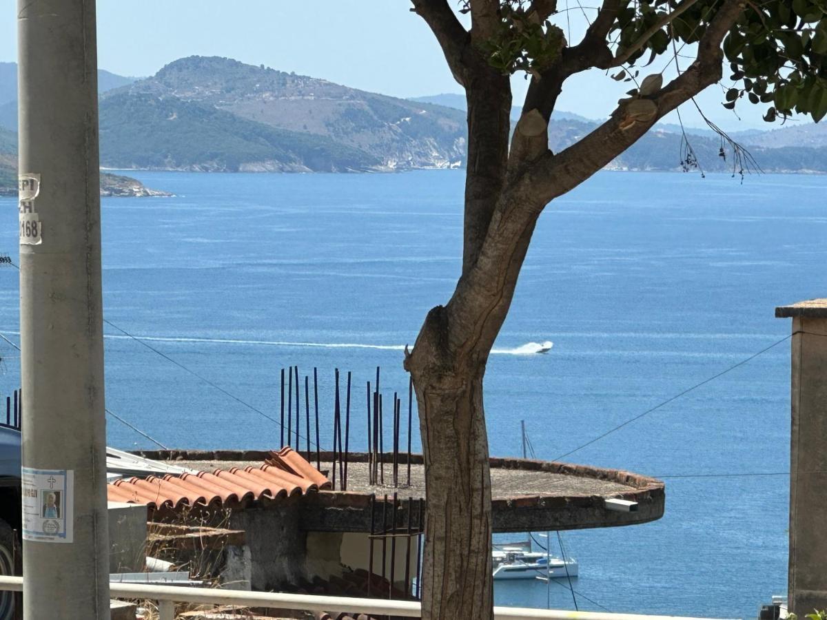 Sana Apartment Sarandë Buitenkant foto