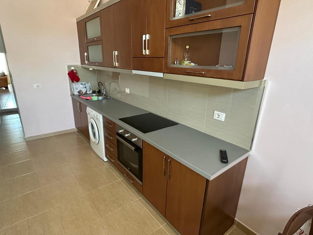 Sana Apartment Sarandë Buitenkant foto