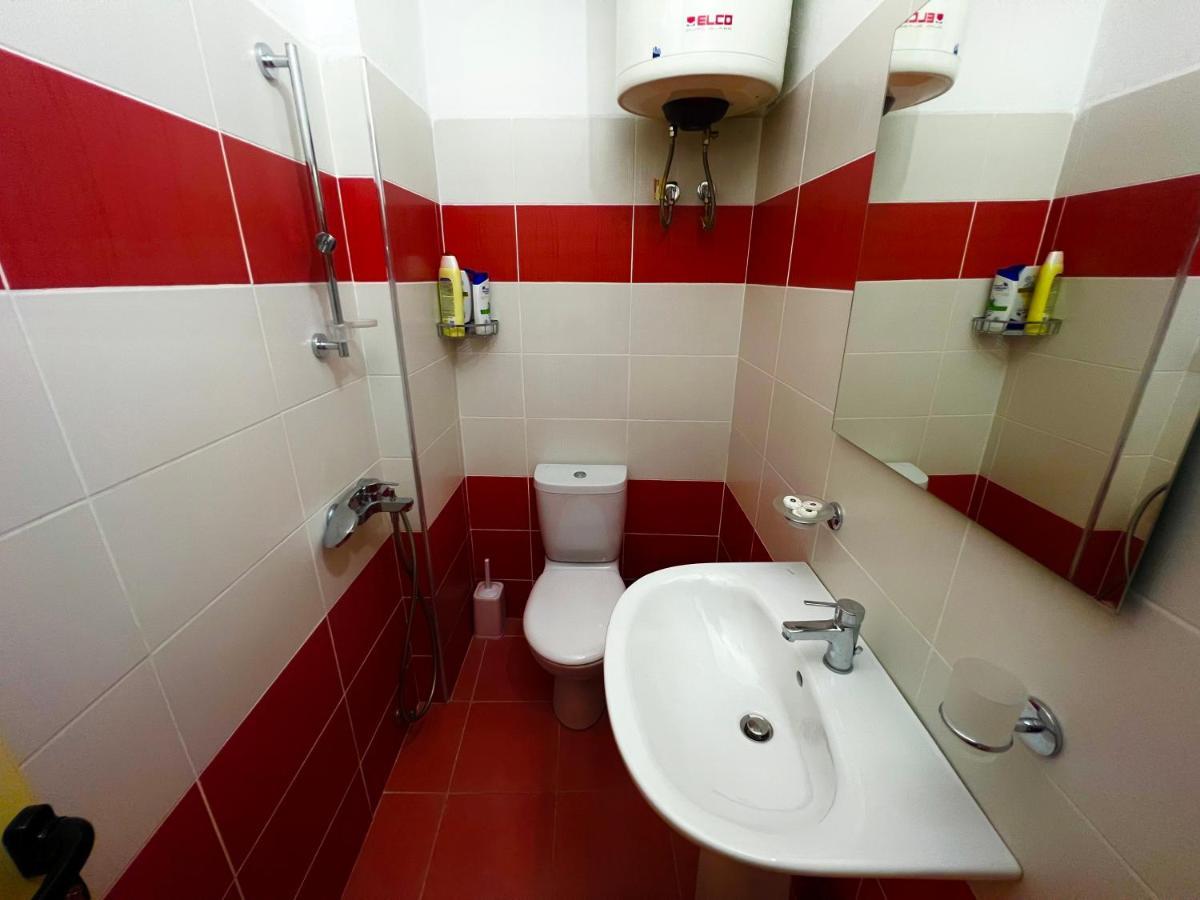 Sana Apartment Sarandë Buitenkant foto